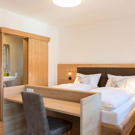 Gasthof-Pension Brauner Hirsch In Alfeld - Mittelfranken Ngoại thất bức ảnh