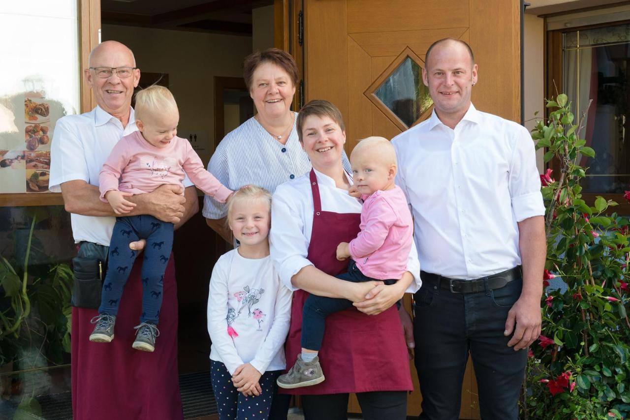 Gasthof-Pension Brauner Hirsch In Alfeld - Mittelfranken Ngoại thất bức ảnh