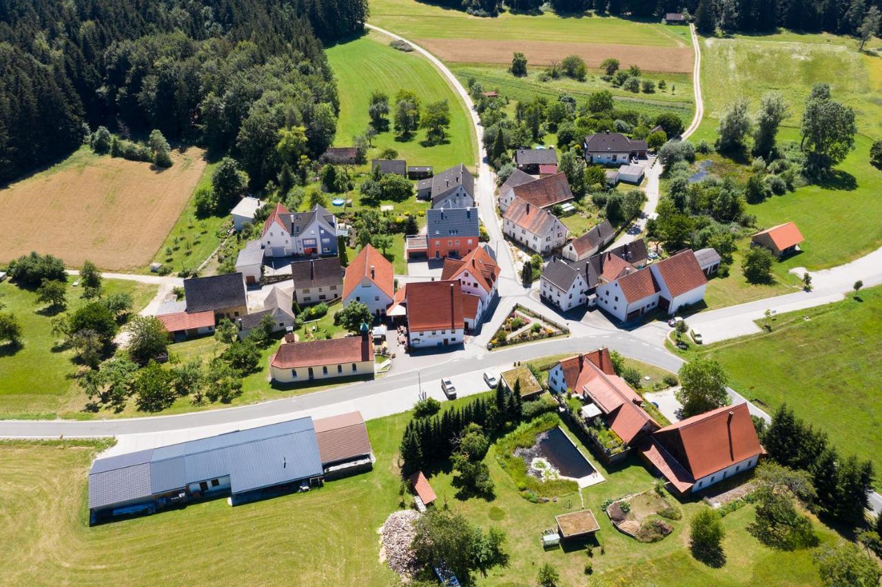 Gasthof-Pension Brauner Hirsch In Alfeld - Mittelfranken Ngoại thất bức ảnh